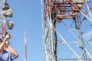 ⚡ Overhead Transmission Lines: Operation, Maintenance & Live Work Activities